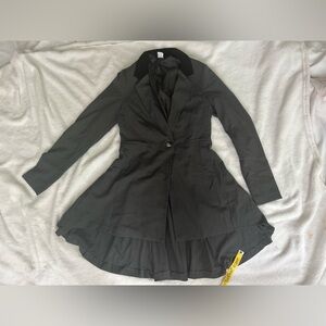 VENUS Gray & Black High/Low Tailored Blazer New without Tags size 4 (never worn)